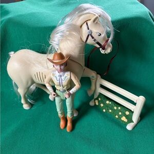 Fisher Price Loving Family dollhouse HORSE ASPEN GOLD WESTERN Sound COWGIRL DOLL